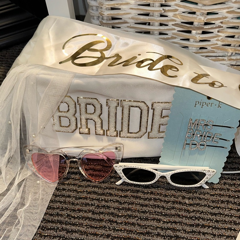BRIDE TO BE package.Bride makeup bag,sunglasses, pearl veil,bride sash, hairpins